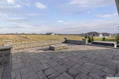 1757 S Illinois Mason City IA 50401