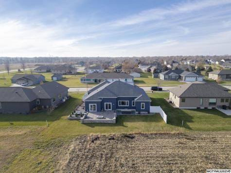 1757 S Illinois Mason City IA 50401