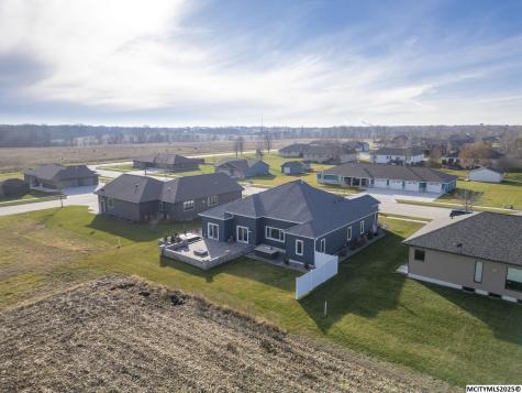 1757 S Illinois Mason City IA 50401