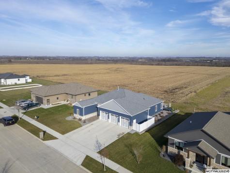 1757 S Illinois Mason City IA 50401