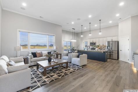 1757 S Illinois Mason City IA 50401