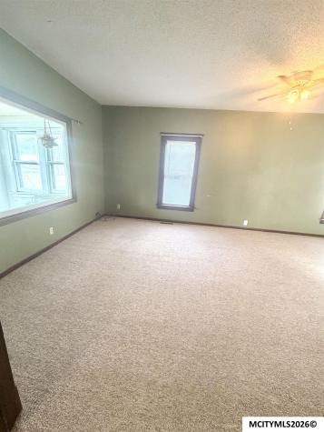 541 19th SE Mason City IA 50401