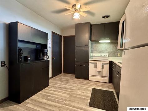 153 Sunny Circle Mason City IA 50401