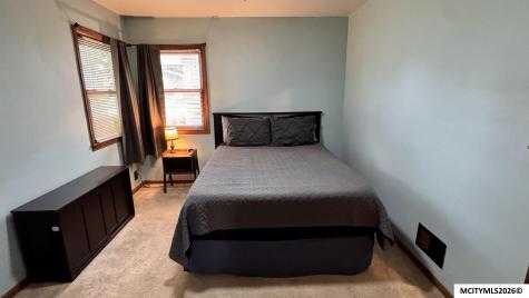 153 Sunny Circle Mason City IA 50401