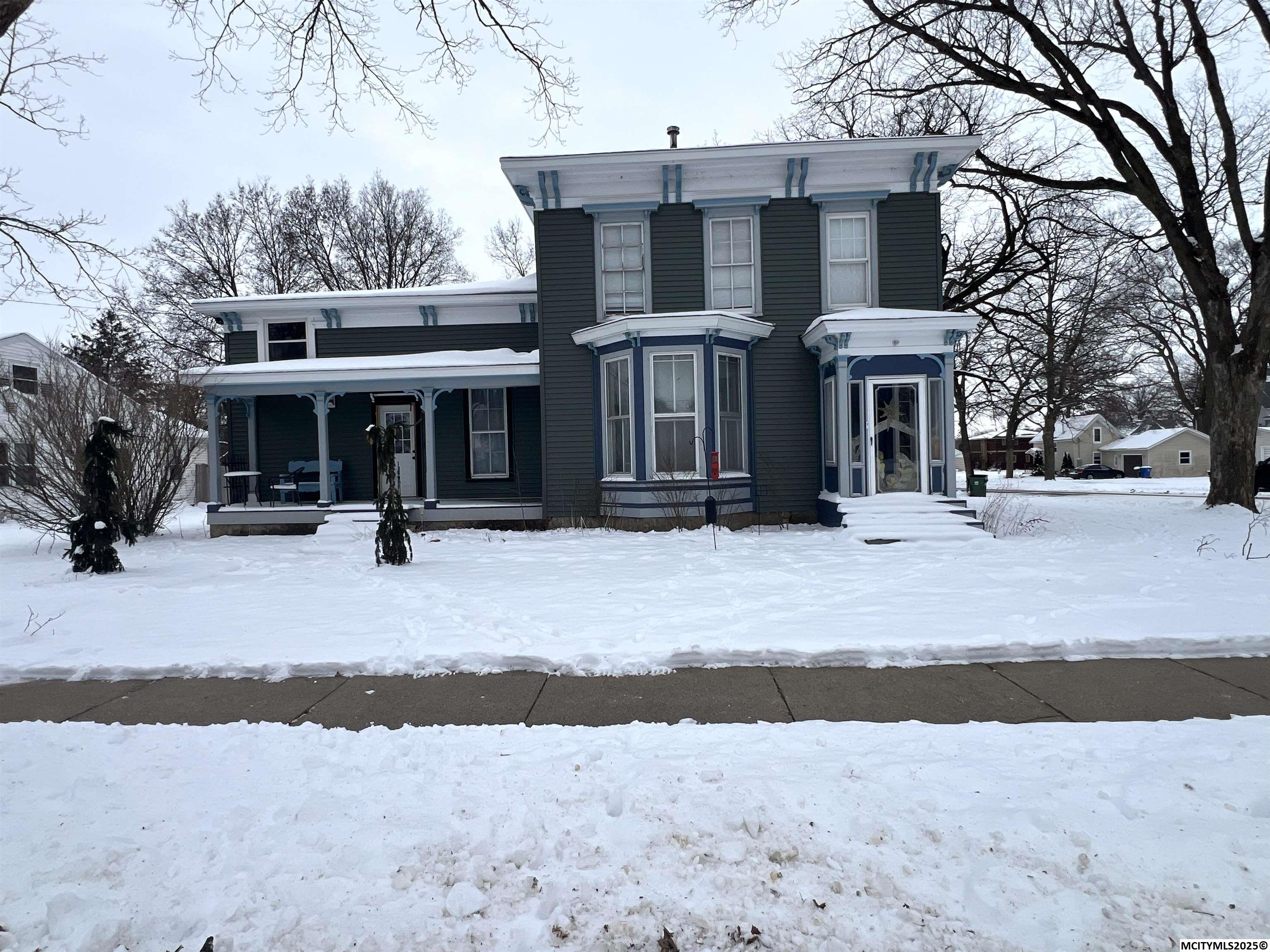 300 Kelly Street Charles City IA 50616