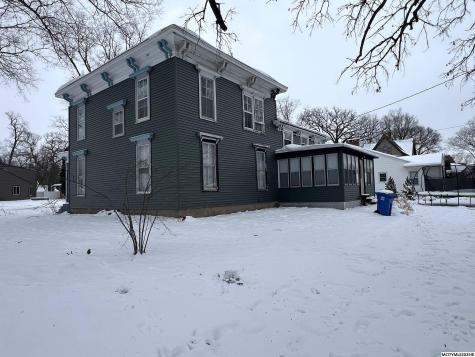 300 Kelly Street Charles City IA 50616