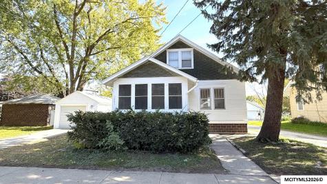 1441 N Jefferson Avenue Mason City IA 50401