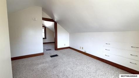 1441 N Jefferson Avenue Mason City IA 50401