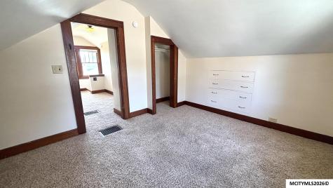 1441 N Jefferson Avenue Mason City IA 50401