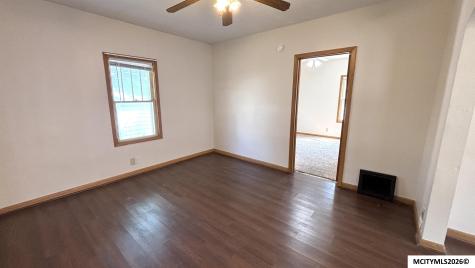 1441 N Jefferson Avenue Mason City IA 50401