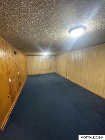 835 12th SE Mason City IA 50401