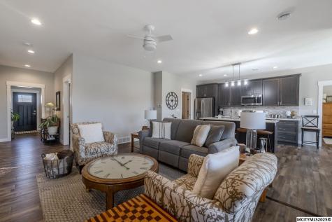 1400 Blake Drive Clear Lake IA 50428