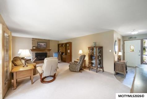 38 Country Circle Mason City IA 50401