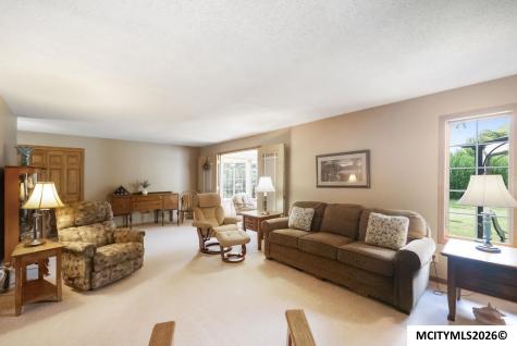 38 Country Circle Mason City IA 50401