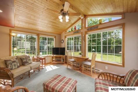 38 Country Circle Mason City IA 50401