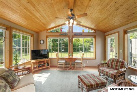 38 Country Circle Mason City IA 50401