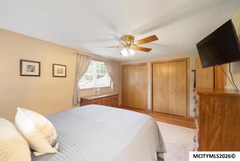 38 Country Circle Mason City IA 50401