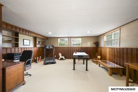 38 Country Circle Mason City IA 50401