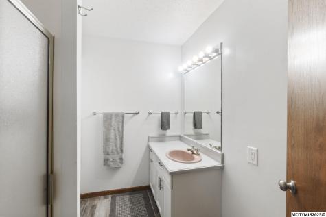 740 Briarstone Drive Mason City IA 50401