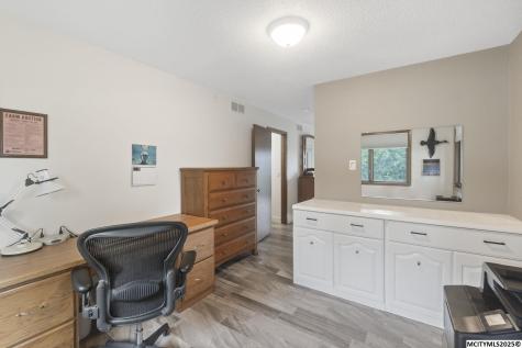 740 Briarstone Drive Mason City IA 50401