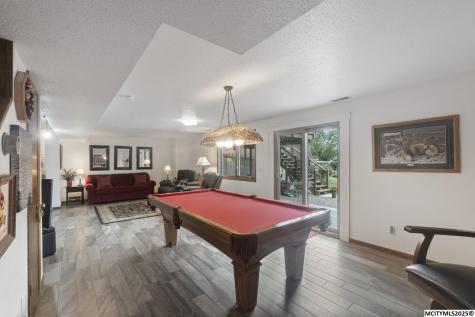 740 Briarstone Drive Mason City IA 50401