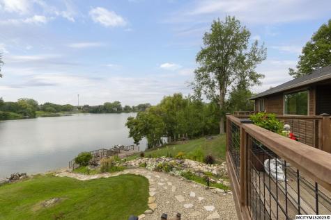 740 Briarstone Drive Mason City IA 50401