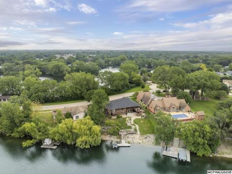 740 Briarstone Drive Mason City IA 50401