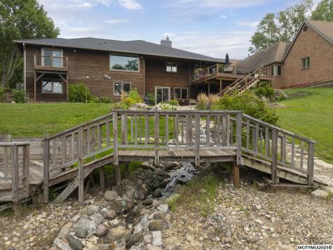 740 Briarstone Drive Mason City IA 50401