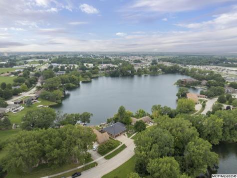 740 Briarstone Drive Mason City IA 50401