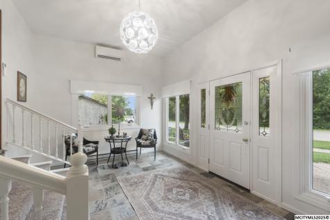 740 Briarstone Drive Mason City IA 50401