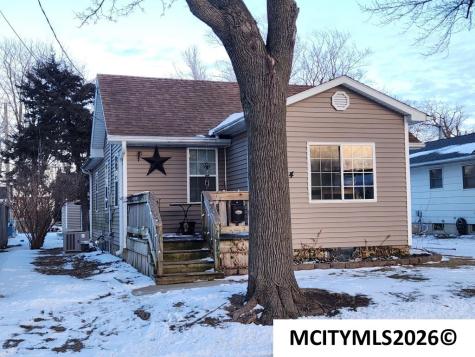 704 S 13th Street Clear Lake IA 50428