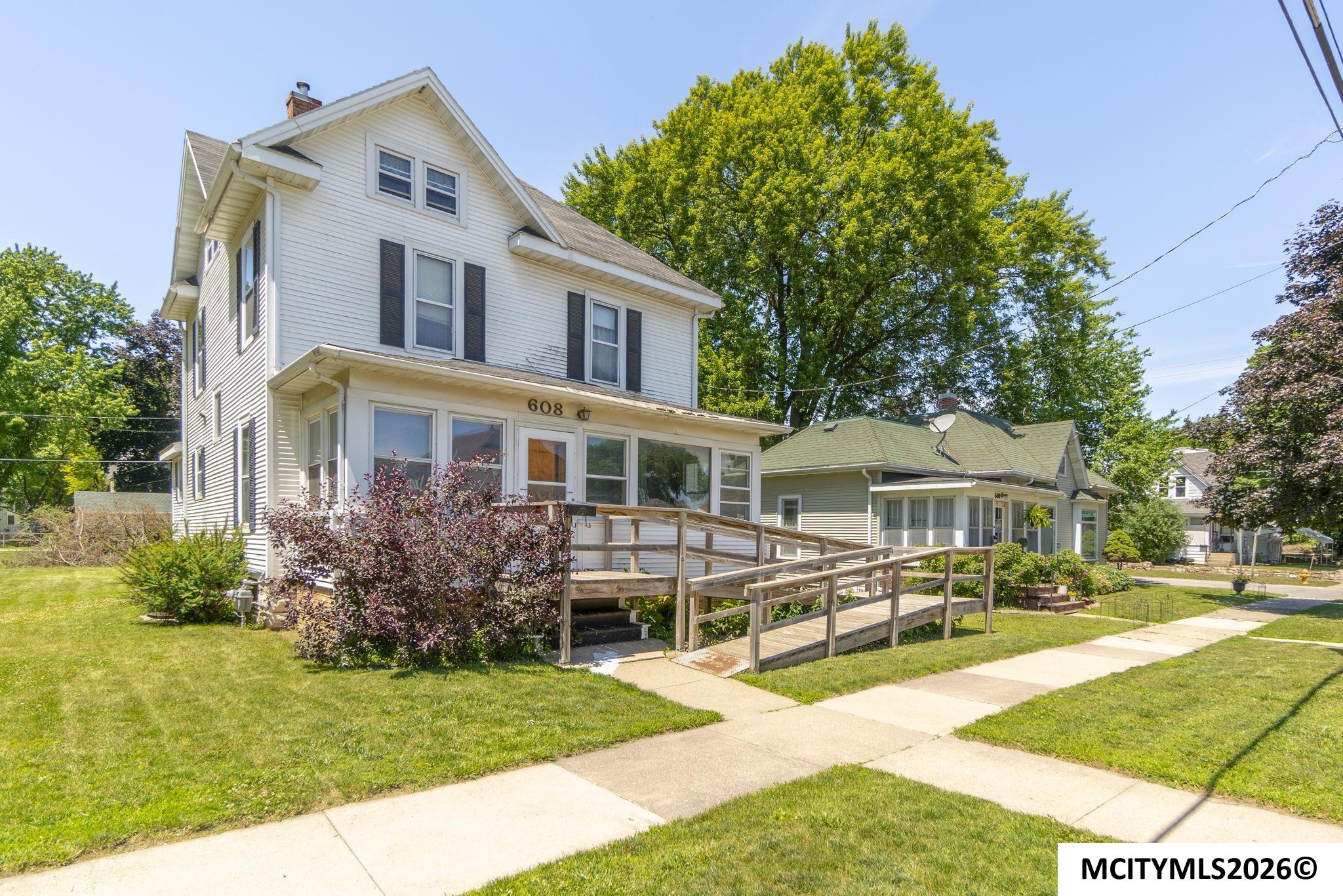 608 S Carolina Avenue Mason City IA 50401