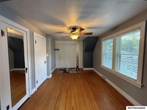 206 S Rhode Island Avenue Mason City IA 50401