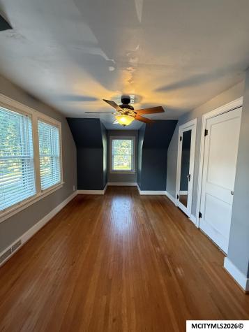 206 S Rhode Island Avenue Mason City IA 50401