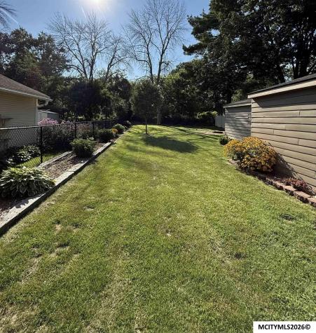 206 S Rhode Island Avenue Mason City IA 50401