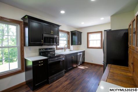 716 1st Avenue NE Hampton IA 50441