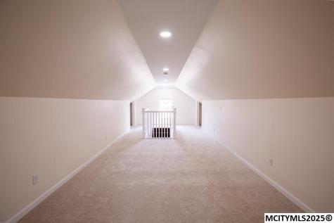 716 1st Avenue NE Hampton IA 50441