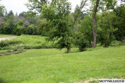 716 1st Avenue NE Hampton IA 50441