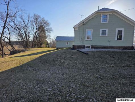 716 1st Avenue NE Hampton IA 50441