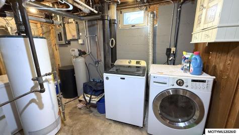 209 S Tennessee Mason City IA 50401
