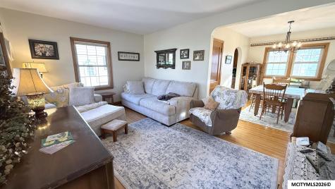 209 S Tennessee Mason City IA 50401