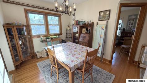 209 S Tennessee Mason City IA 50401