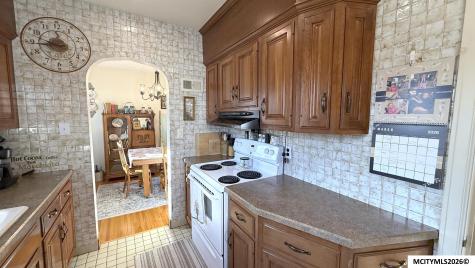 209 S Tennessee Mason City IA 50401
