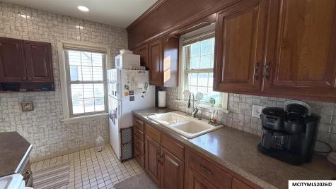 209 S Tennessee Mason City IA 50401