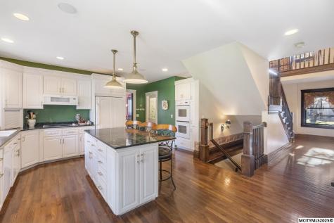 125 N Crescent Drive Mason City IA 50401