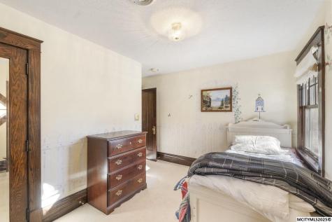 125 N Crescent Drive Mason City IA 50401