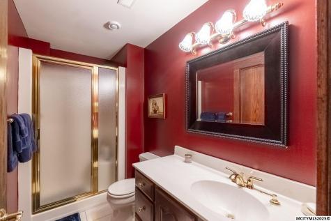 125 N Crescent Drive Mason City IA 50401