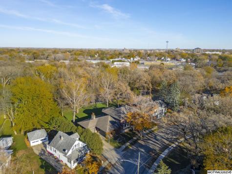 125 N Crescent Drive Mason City IA 50401