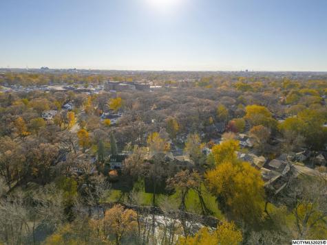 125 N Crescent Drive Mason City IA 50401