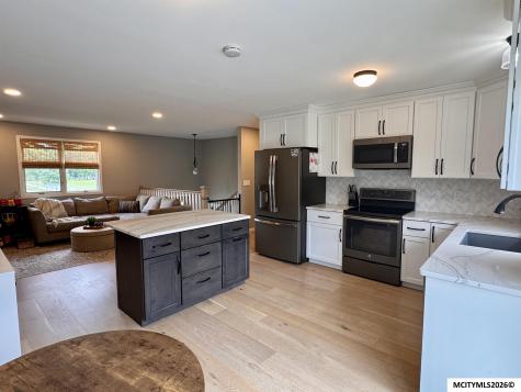 1232 N Rhode Island Mason City IA 50401